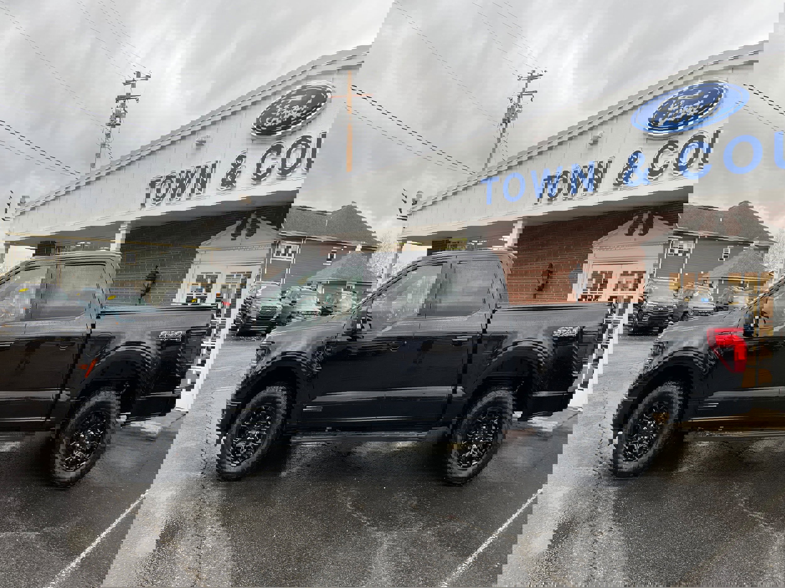 Used 2024 Ford F150 XLT w/ Equipment Group 302A MID image 8