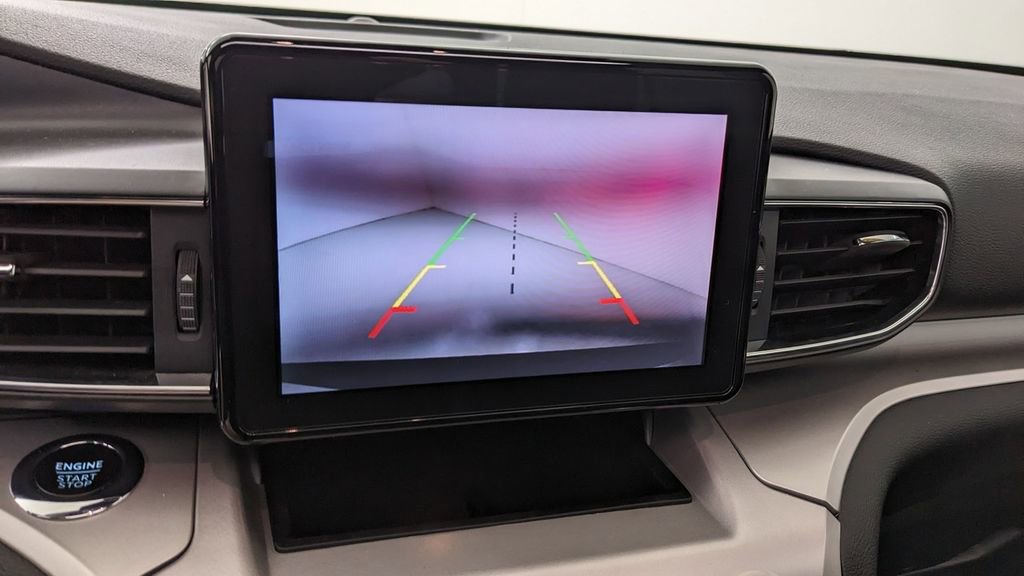 Certified 2023 Ford Explorer XLT w/ Equipment Group 202A image 28