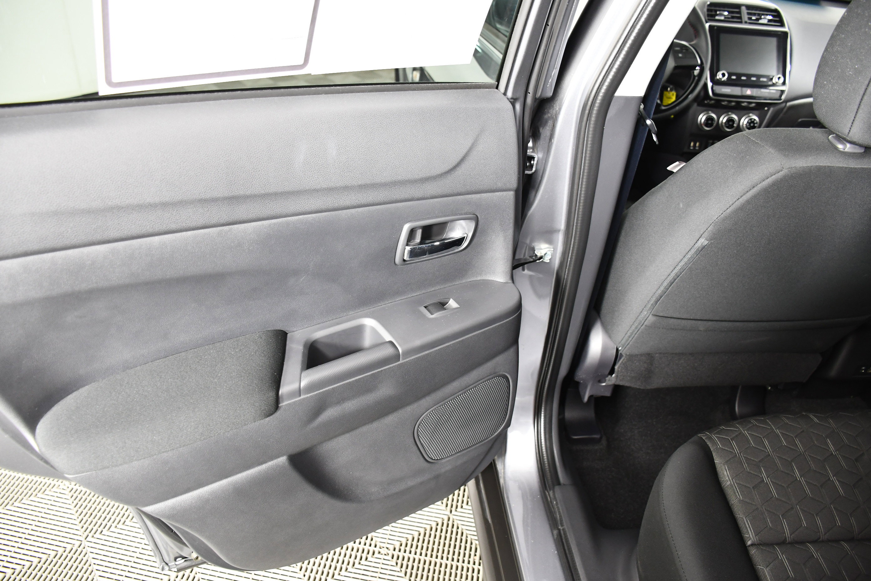 Used 2024 Mitsubishi Outlander Sport LE image 46