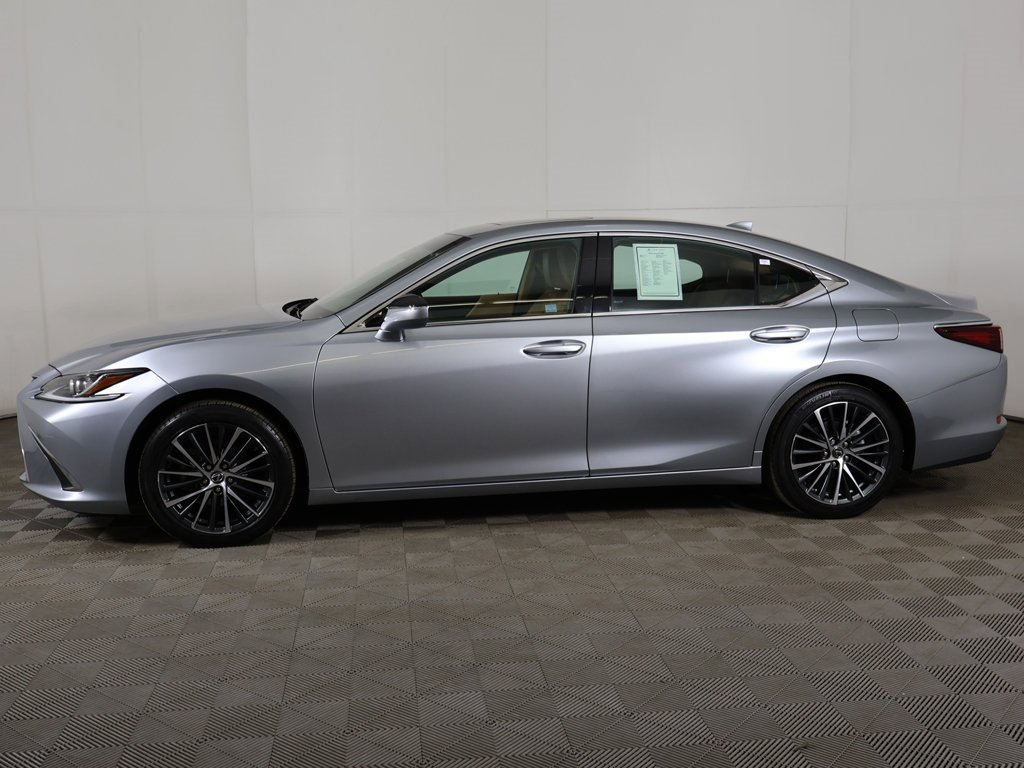 Used 2023 Lexus ES 350 w/ Premium Package image 18