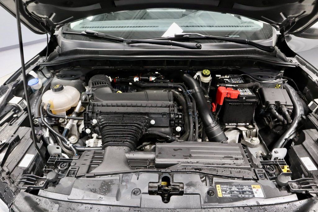 Certified 2025 Ford Escape Platinum image 18