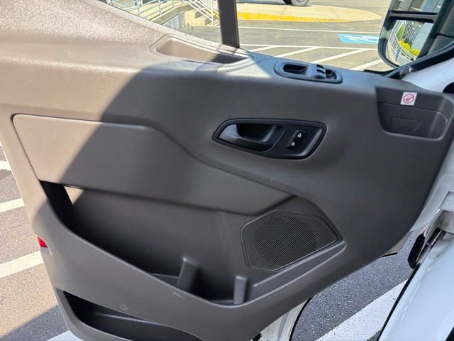 Used 2020 Ford Transit 250 Low Roof w/ Exterior Upgrade Package RWD image 26