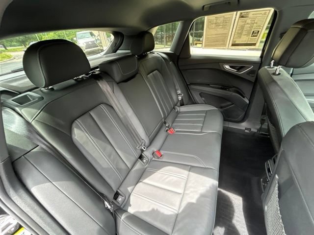 Used 2023 Audi Q4 e-tron Premium Plus w/ Premium Plus RWD image 32