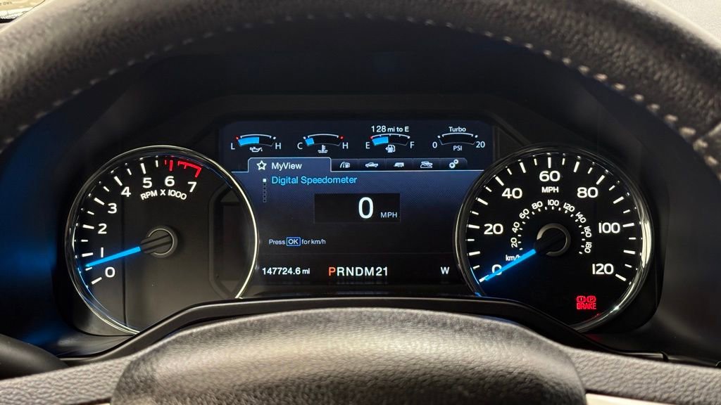 Used 2015 Ford F150 Lariat w/ Equipment Group 502A Luxury AWD/4WD image 33