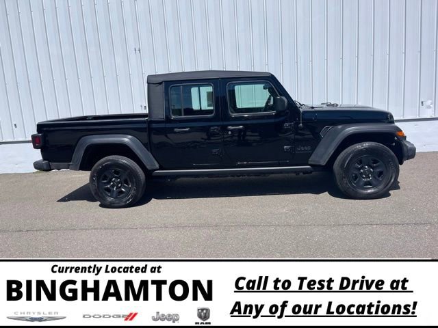 Used 2022 Jeep Gladiator Sport image 5