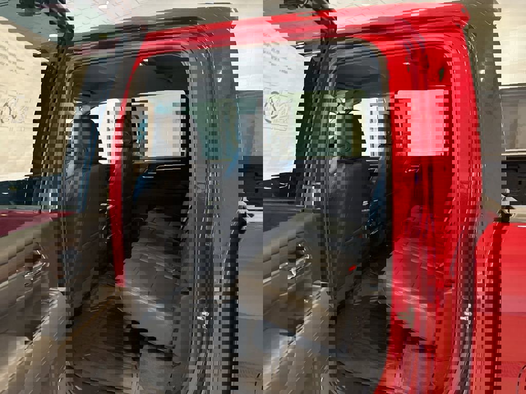 New 2026 GMC Sierra 2500 SLT AWD/4WD image 18