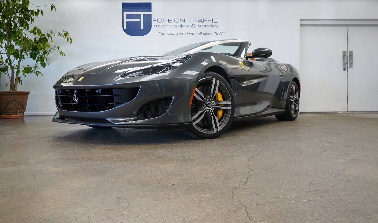 Used 2019 Ferrari Portofino RWD image 55