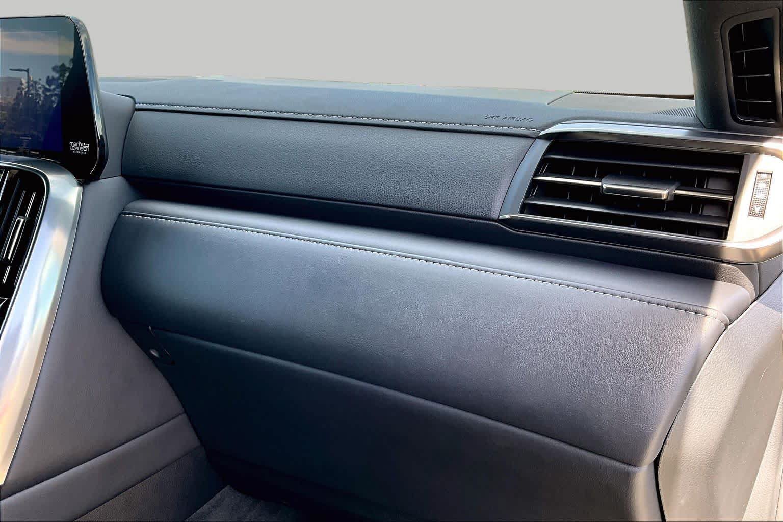 Used 2024 Lexus LX 600 4WD w/ Appearance Package image 17