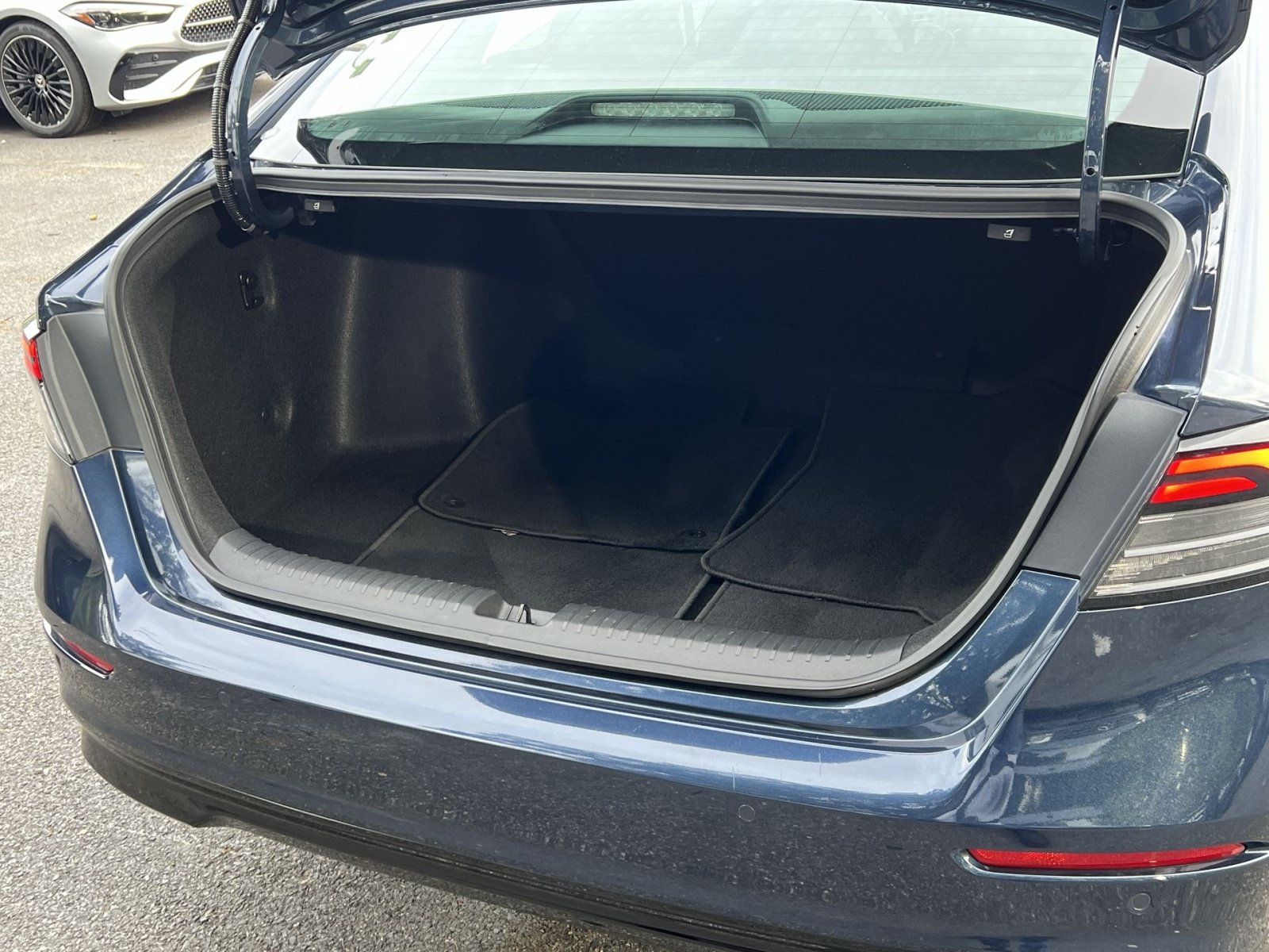 Used 2025 Honda Accord Touring image 31