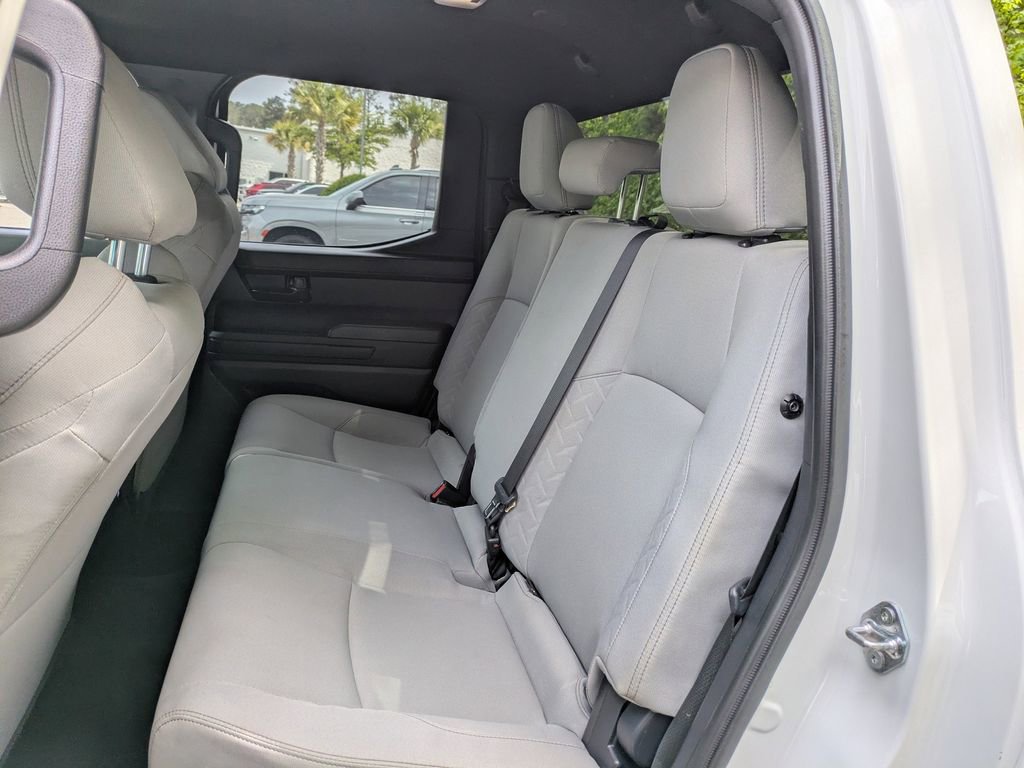 Used 2025 Toyota Tacoma SR5 AWD/4WD image 13
