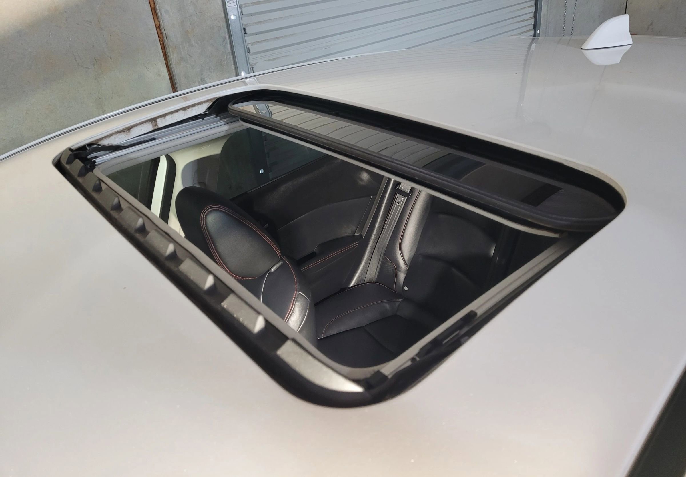 Used 2014 MAZDA MAZDA3 i Grand Touring image 38