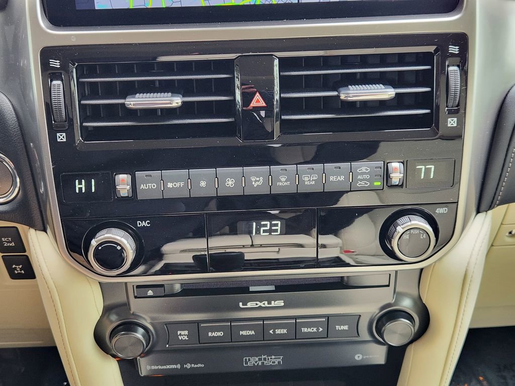 Used 2023 Lexus GX 460 Premium image 18