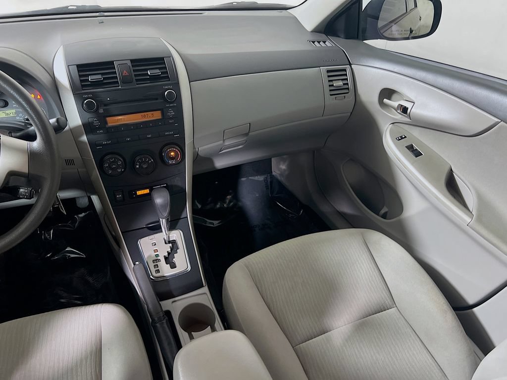 Used 2010 Toyota Corolla LE FWD image 19