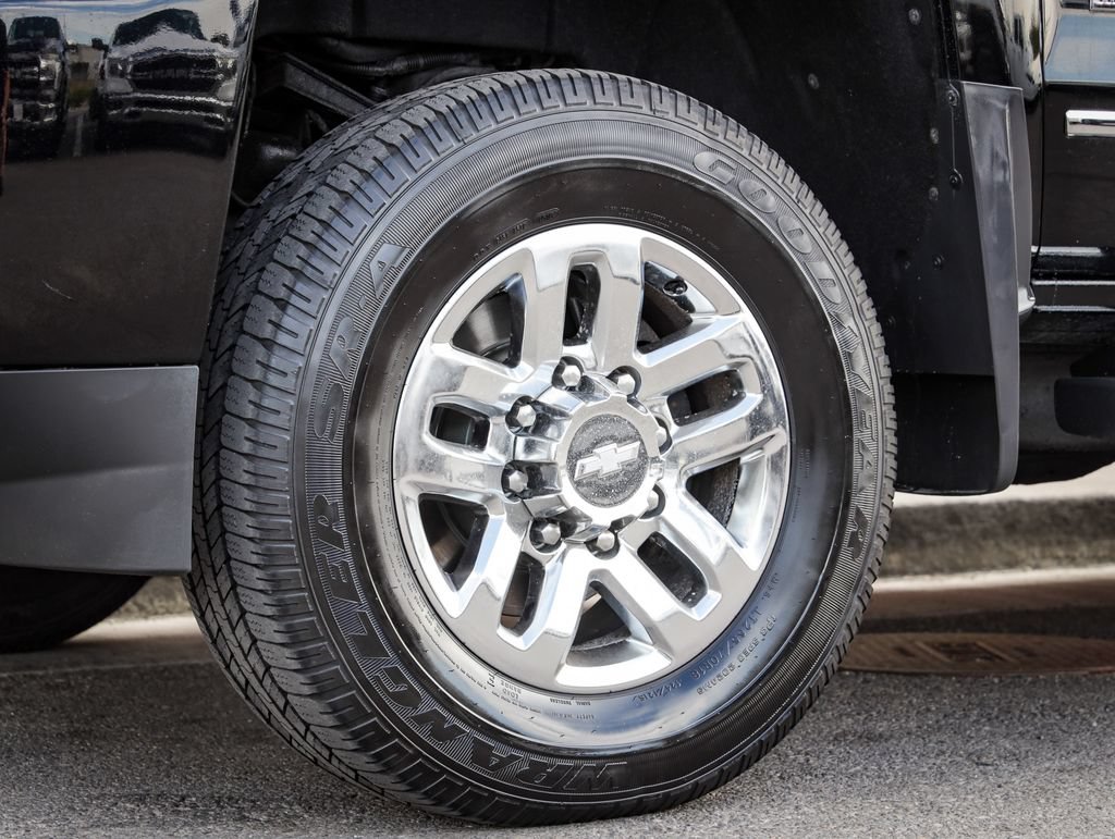 Used 2019 Chevrolet Silverado 3500 High Country w/ Duramax Plus Package AWD/4WD image 12