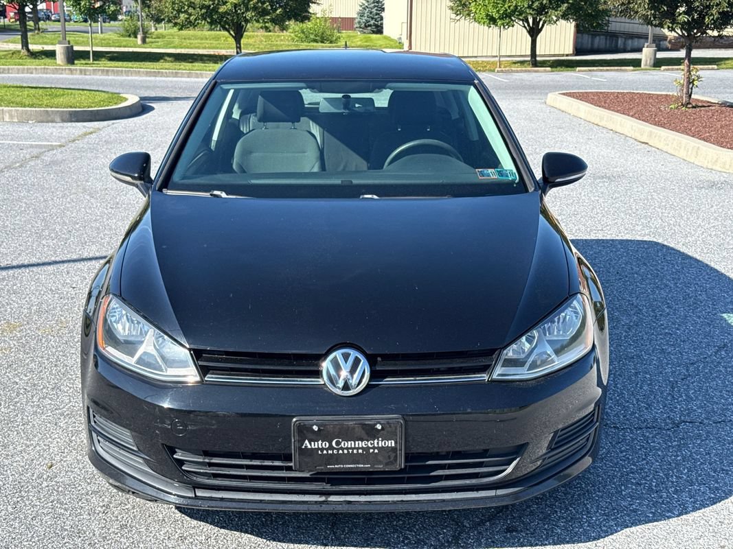 Used 2015 Volkswagen Golf Launch Edition FWD image 3