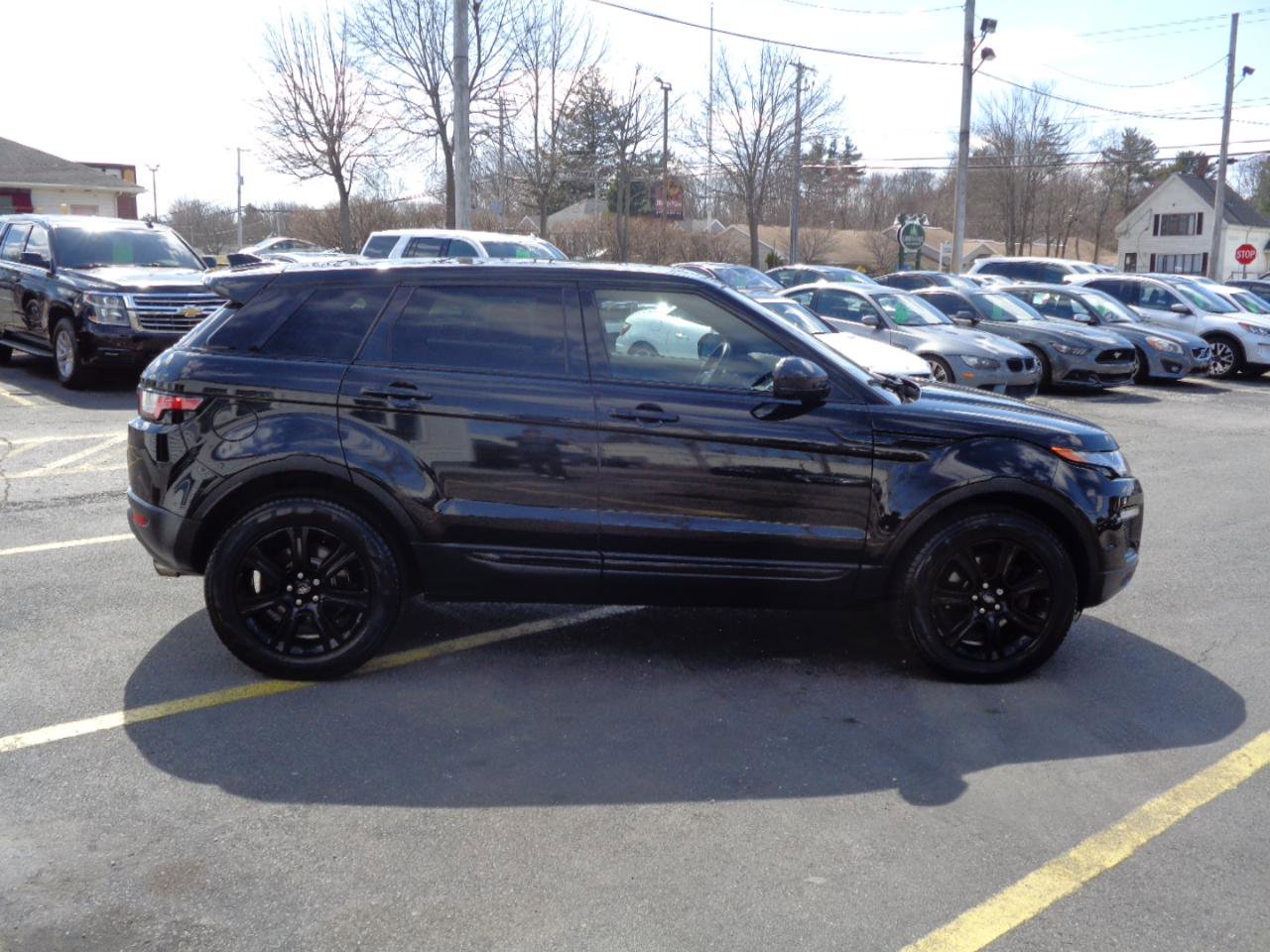 Used 2016 Land Rover Range Rover Evoque SE AWD/4WD image 17