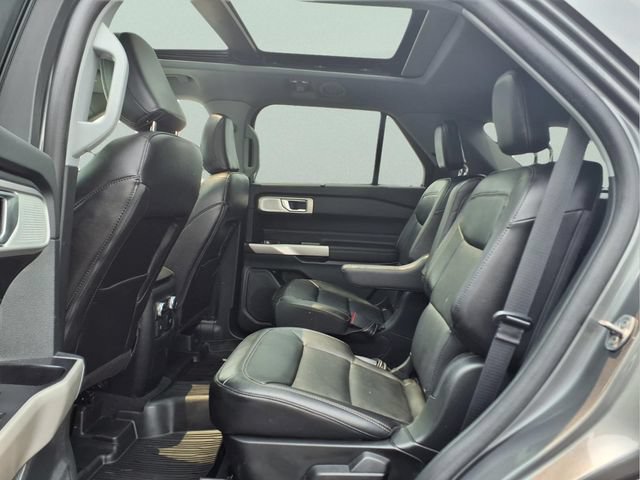 Used 2023 Ford Explorer Limited w/ Limited Technology Package AWD/4WD image 13
