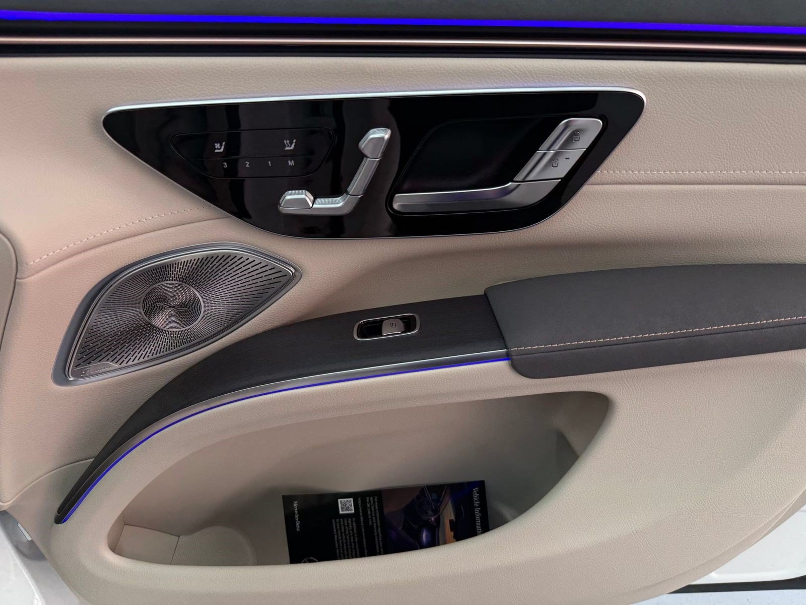 New 2027 Mercedes-Benz EQS 400 4MATIC SUV image 28