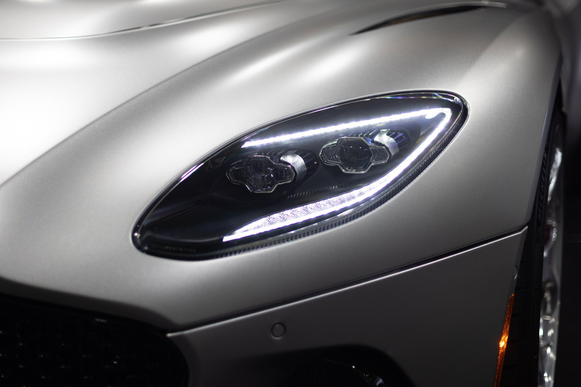 Used 2023 Aston Martin DBS Superleggera Volante image 47