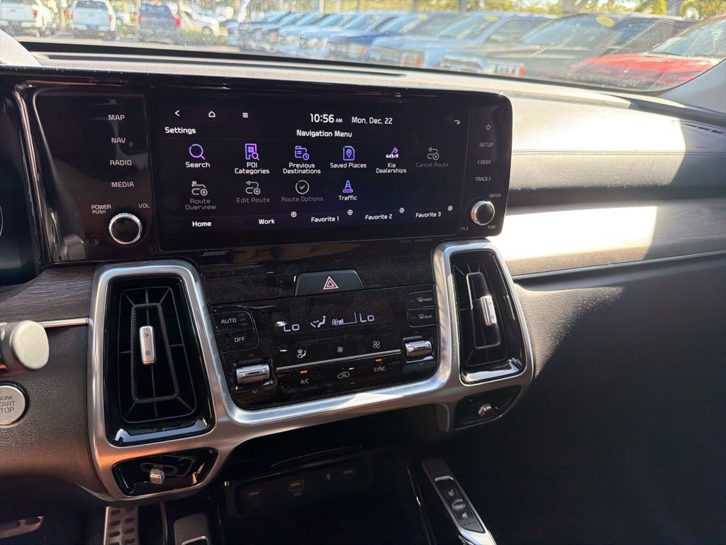 Used 2023 Kia Sorento SX Prestige image 12