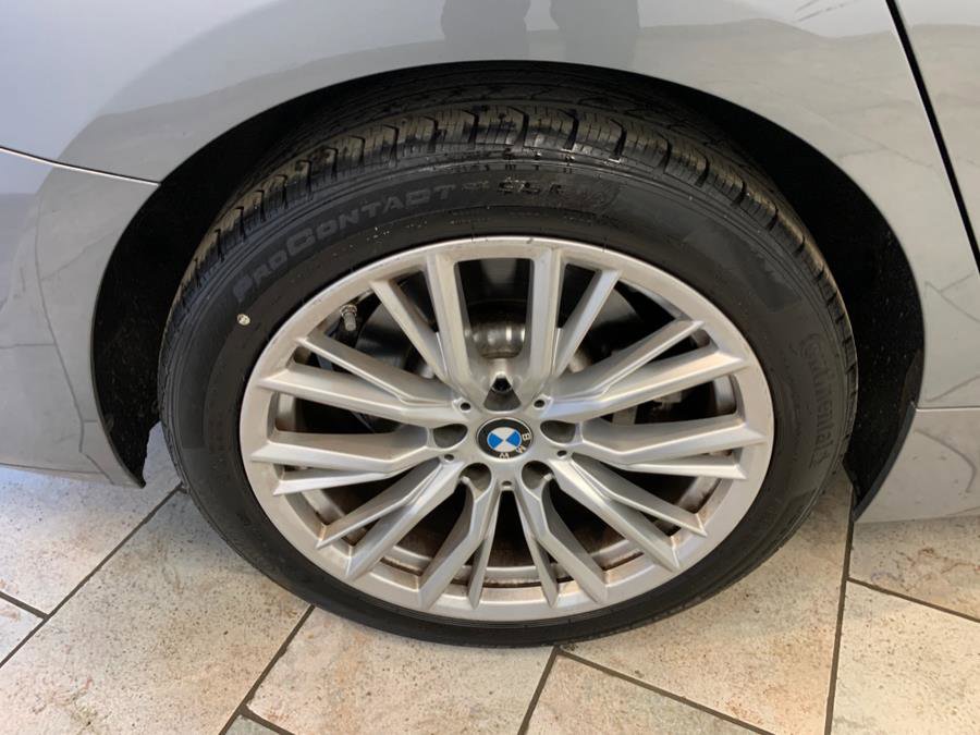 Used 2024 BMW 330i xDrive Sedan w/ Convenience Package image 11