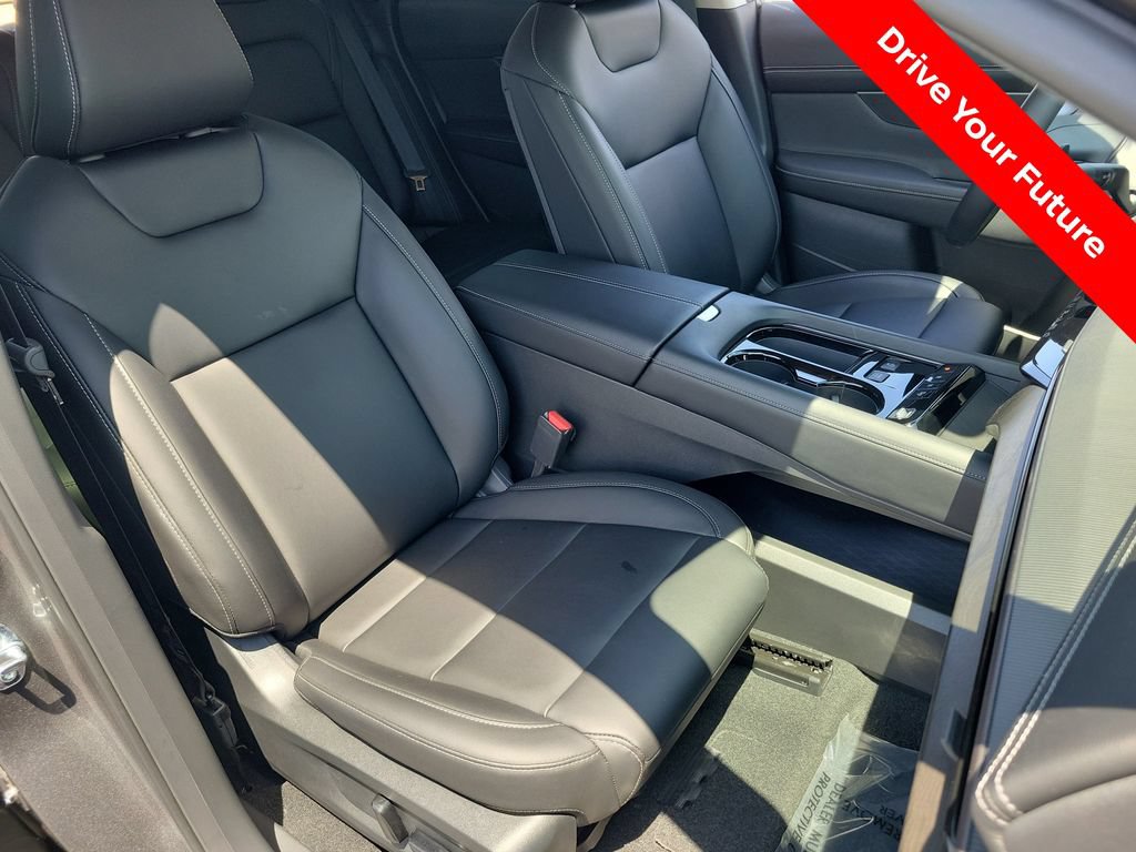 Certified 2025 Nissan Murano SV FWD image 20
