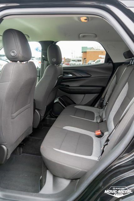 Used 2023 Chevrolet TrailBlazer LT w/ Convenience Package image 11