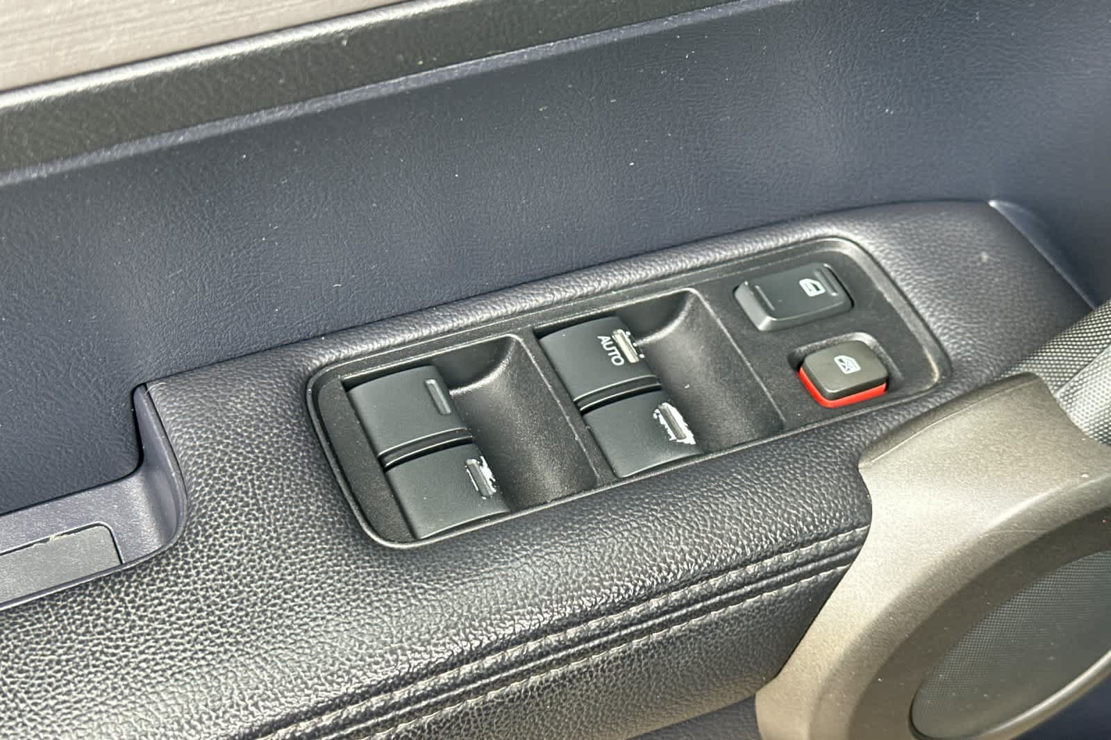 Used 2011 Honda CR-V EX-L image 13