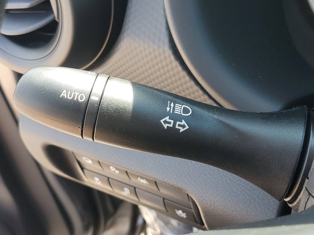 New 2025 Nissan Kicks Play S FWD image 24