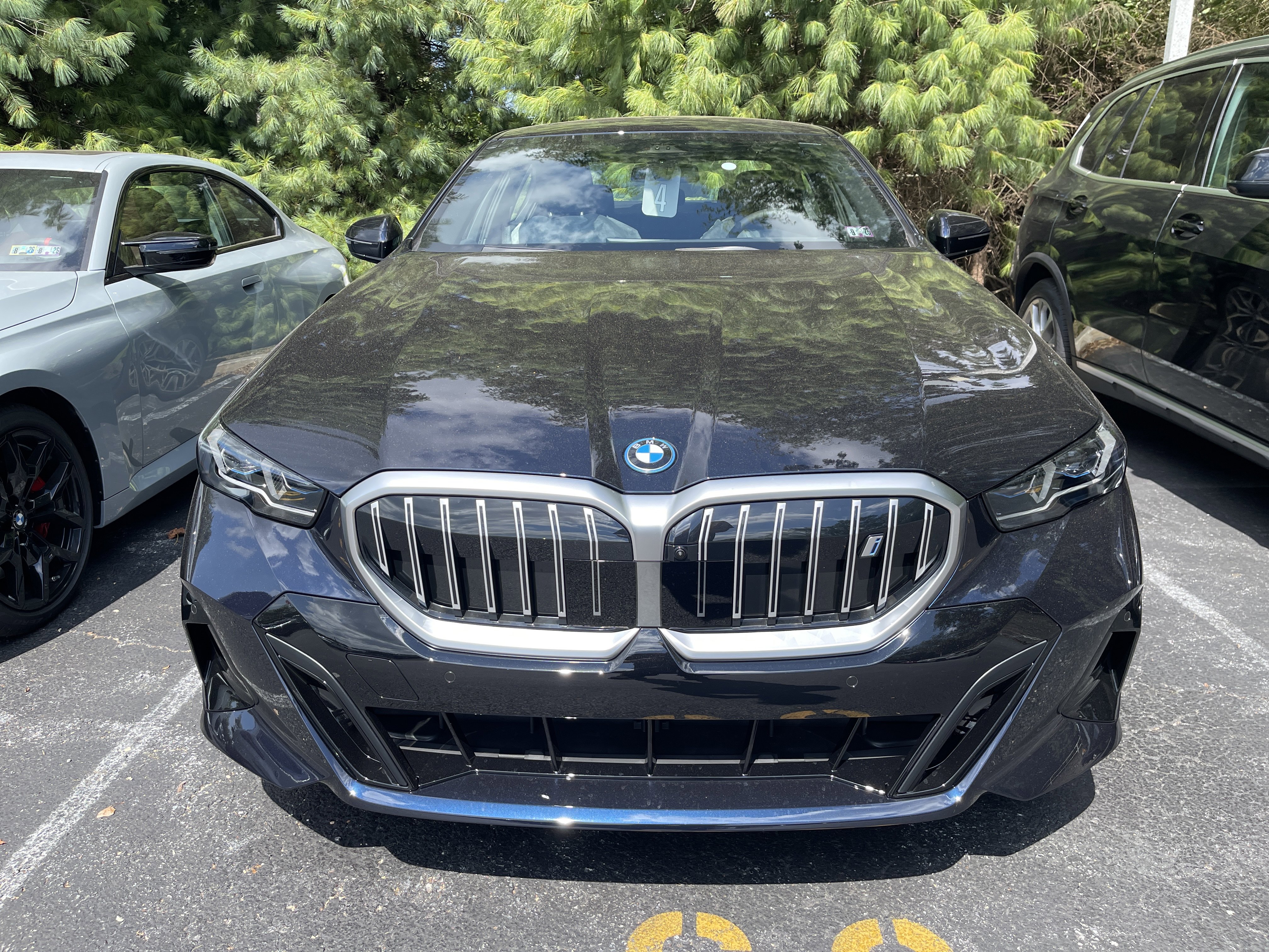 New 2026 BMW i5 eDrive40 w/ M Sport Package image 3
