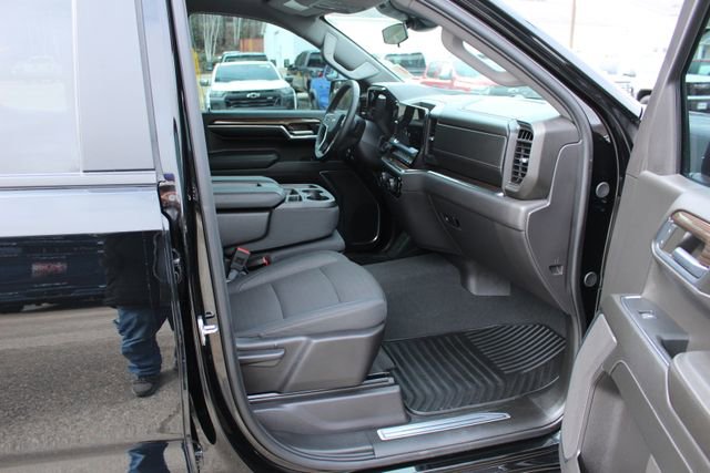 Used 2024 Chevrolet Silverado 1500 LT image 45