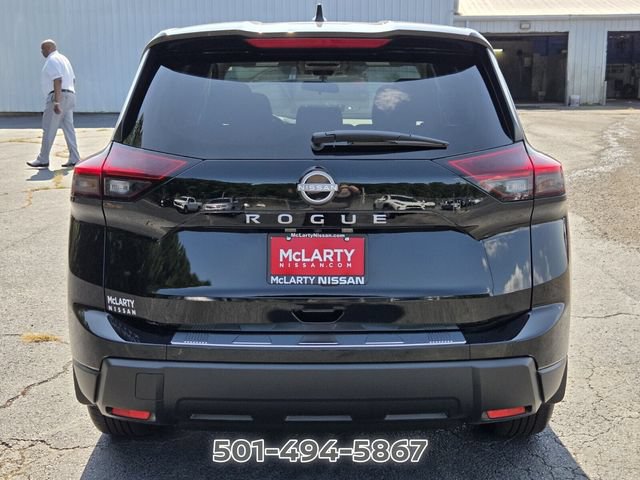 Certified 2026 Nissan Rogue SV w/ Cold Weather Package FWD image 4