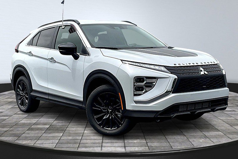 New 2024 Mitsubishi Eclipse Cross Black Edition image 2