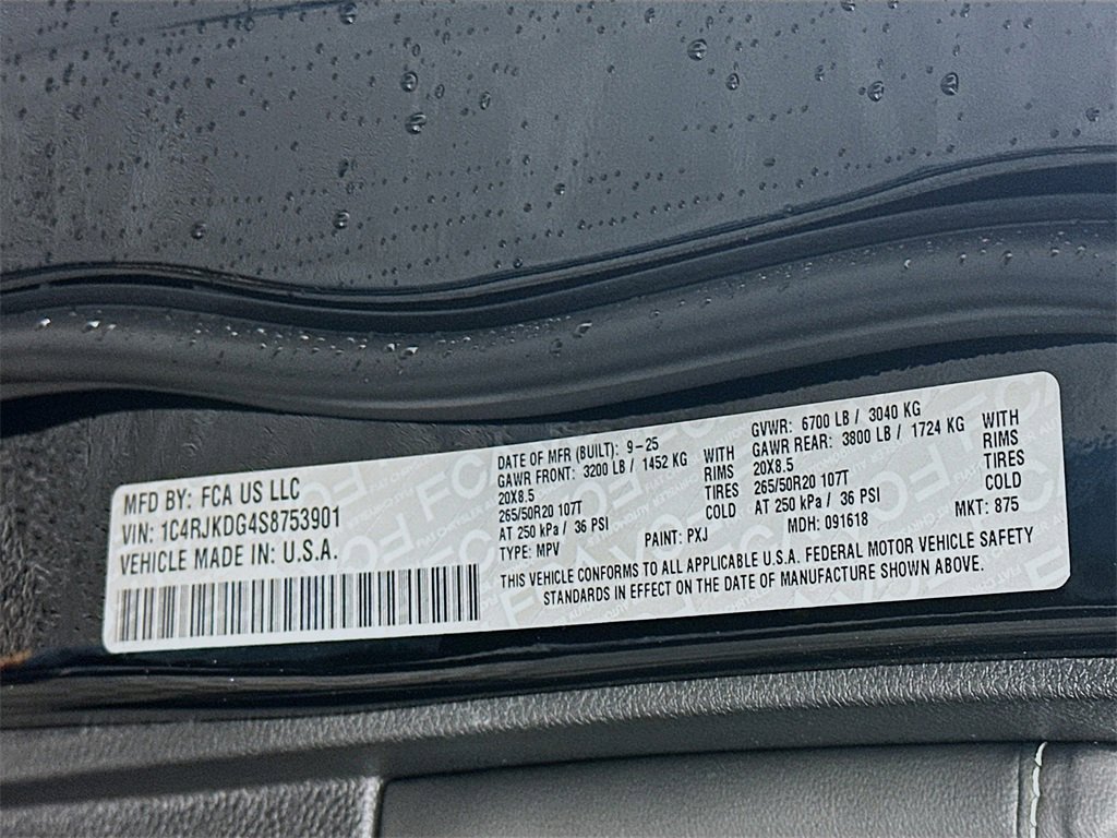 New 2025 Jeep Grand Cherokee L Overland w/ Luxury Tech Group IV image 19