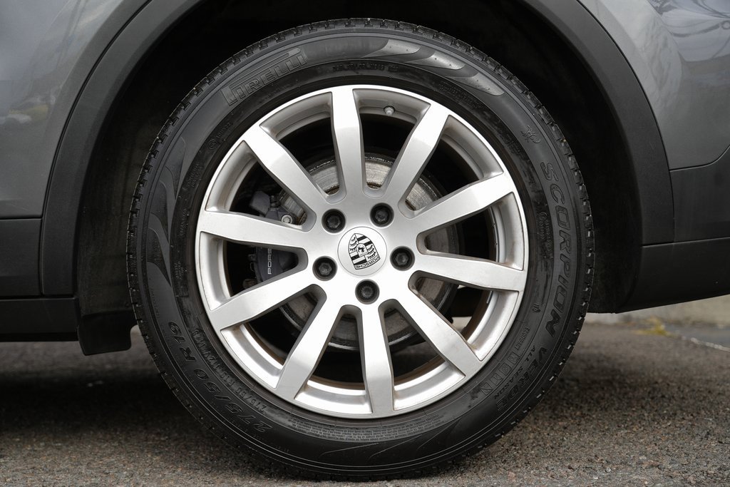 Used 2020 Porsche Cayenne image 14