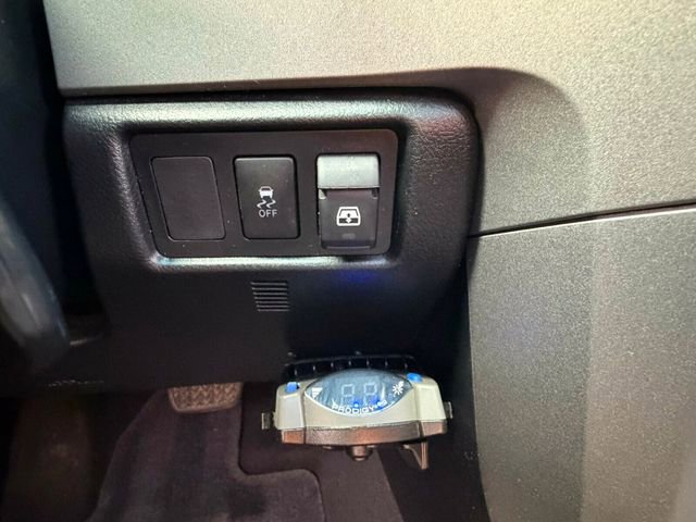 Used 2012 Toyota Tundra Limited image 26