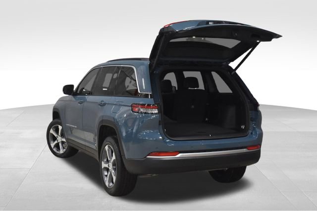 New 2026 Jeep Grand Cherokee Limited w/ Trailer Tow Package image 31