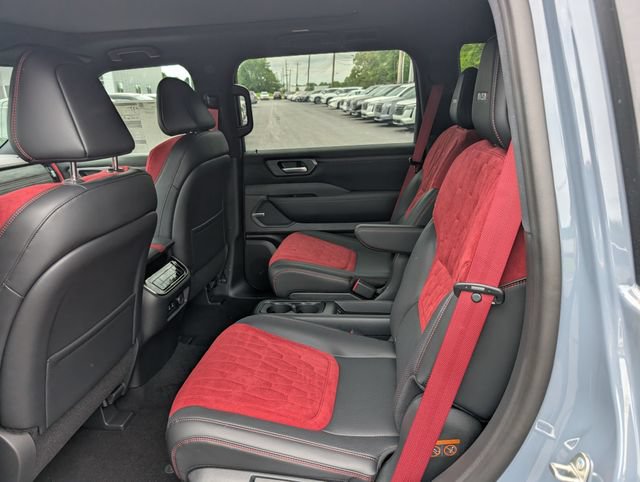New 2026 Nissan Armada NISMO AWD/4WD image 10