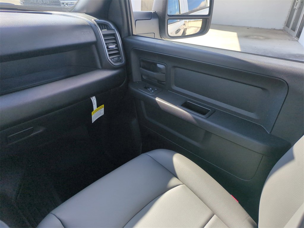 New 2026 RAM 3500 Tradesman w/ Chrome Appearance Group image 16