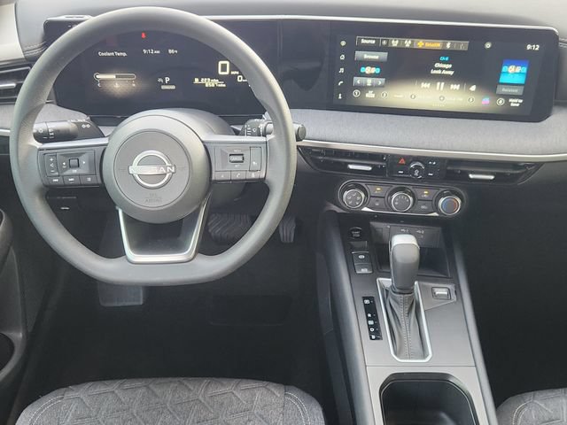 Used 2025 Nissan Kicks SV FWD image 24