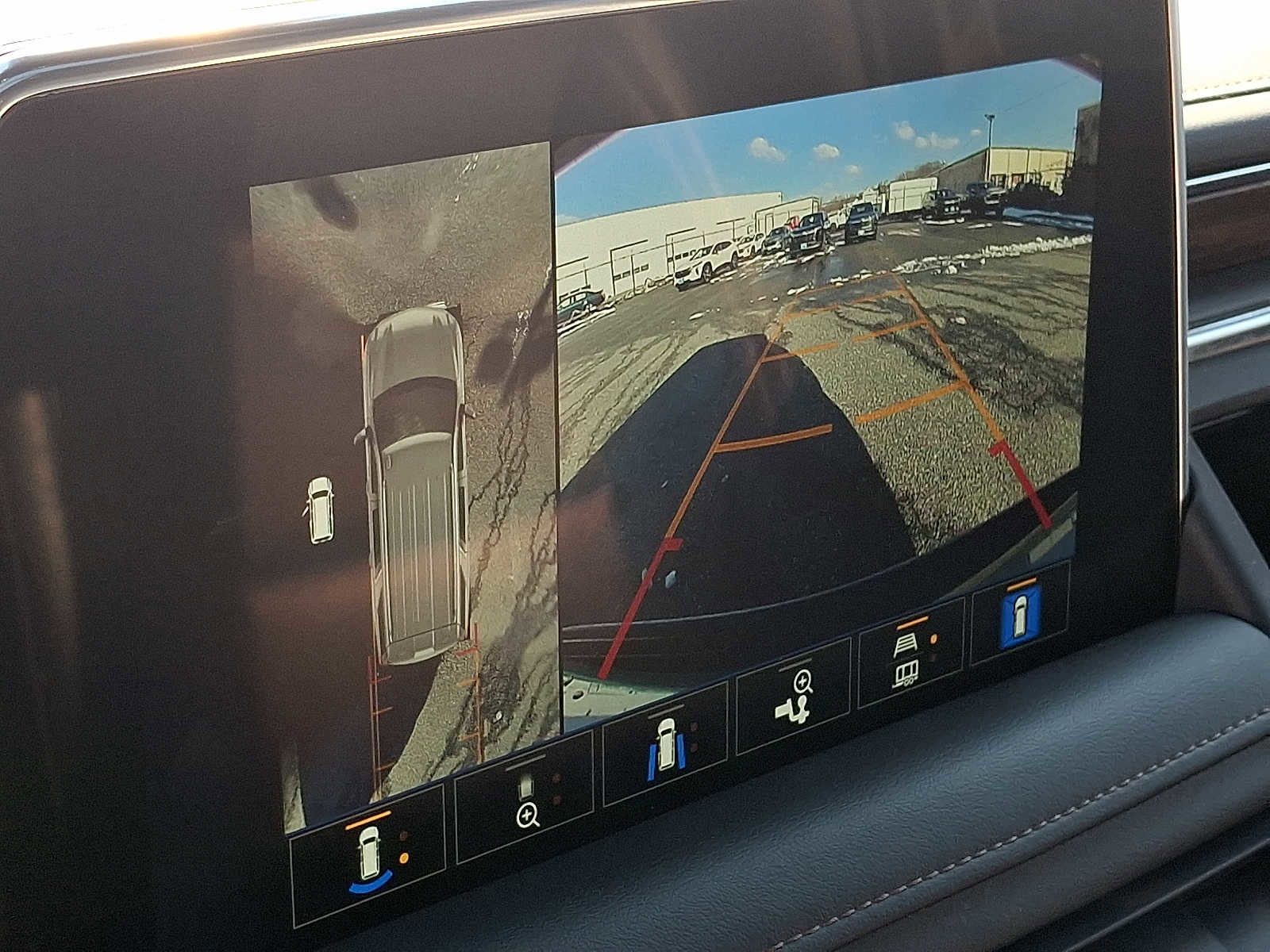 Used 2023 Chevrolet Tahoe High Country w/ Premium Package 2 image 20