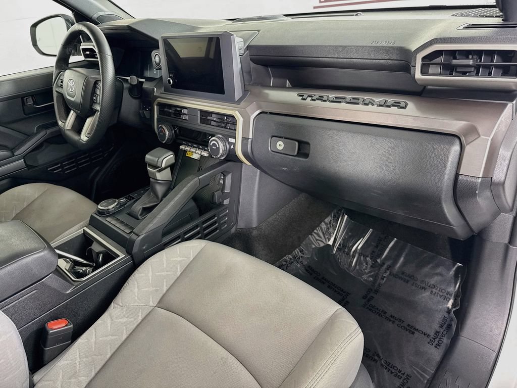 Used 2024 Toyota Tacoma SR5 AWD/4WD image 30