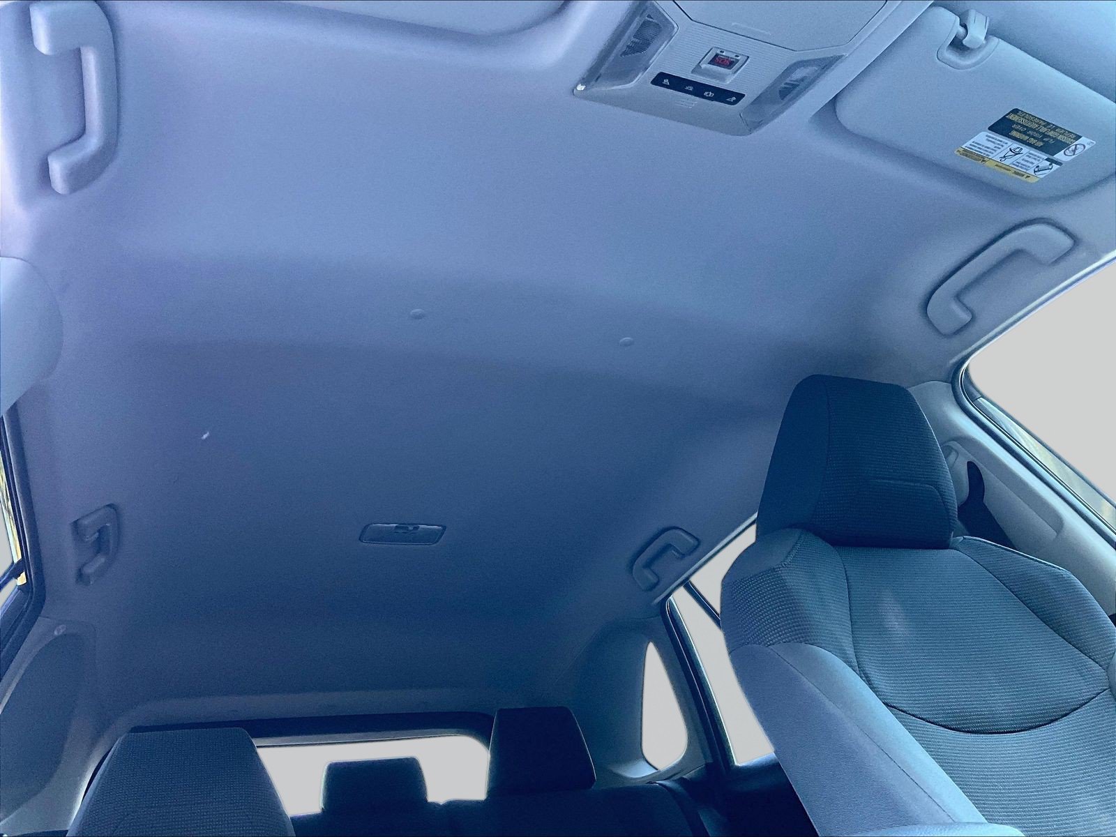 Used 2019 Toyota RAV4 LE FWD image 26