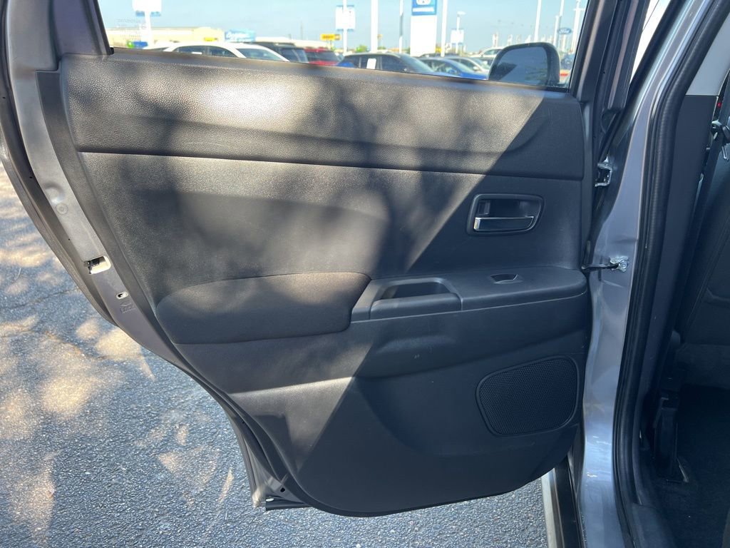 Used 2022 Mitsubishi Outlander Sport ES image 17