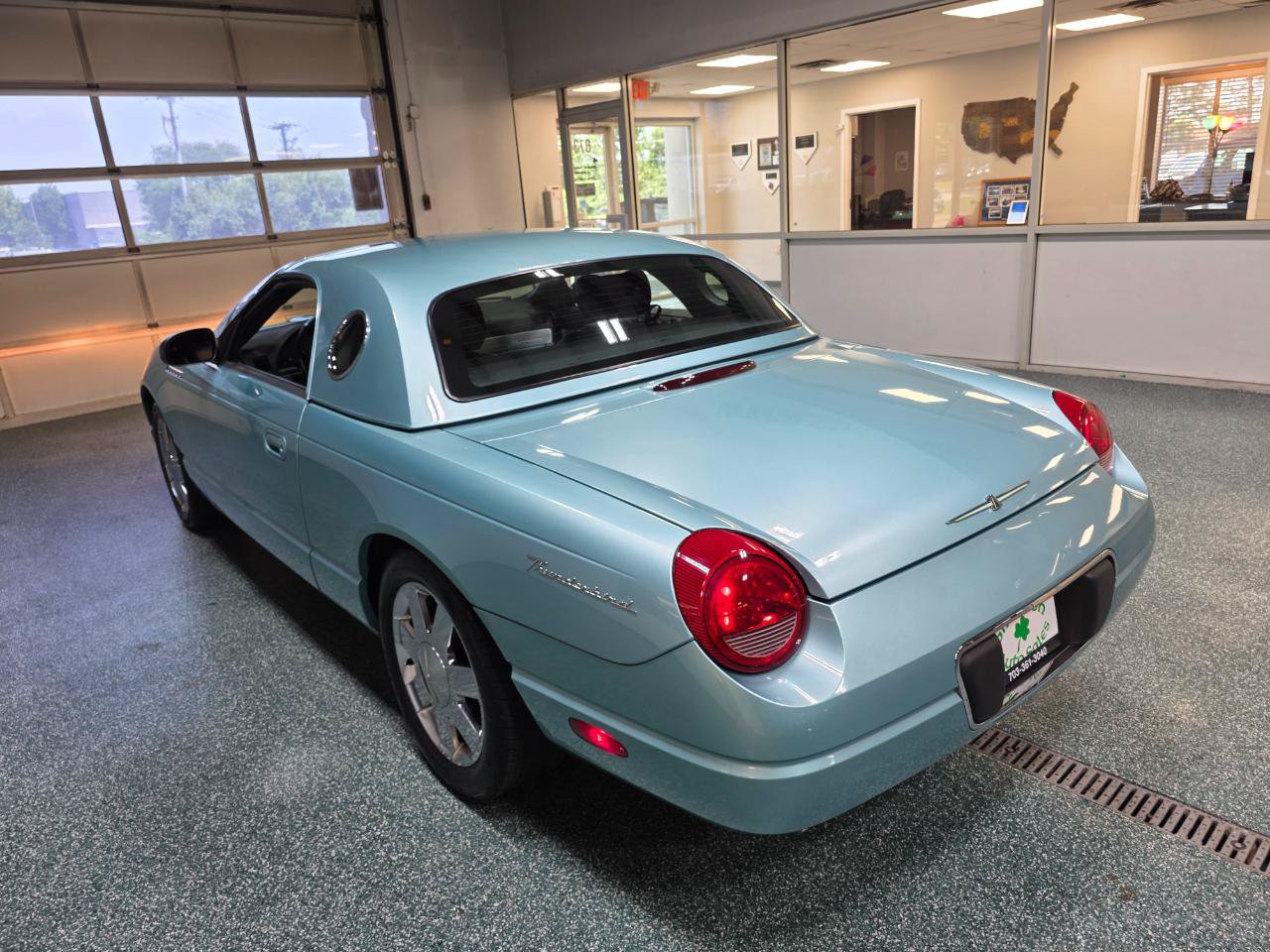 Used 2002 Ford Thunderbird RWD image 9