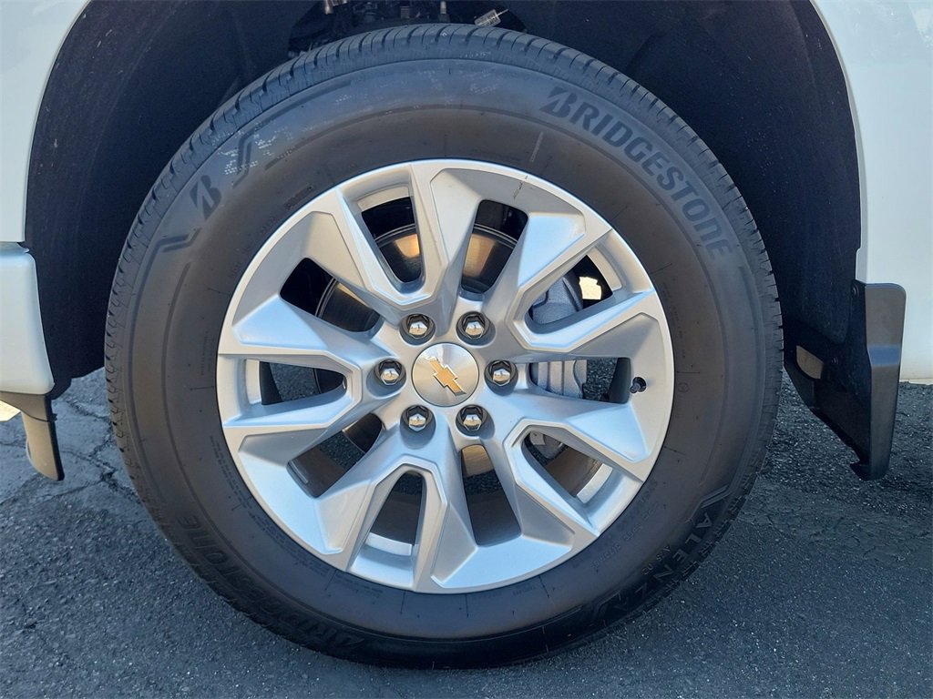 Used 2025 Chevrolet Silverado 1500 Custom image 37