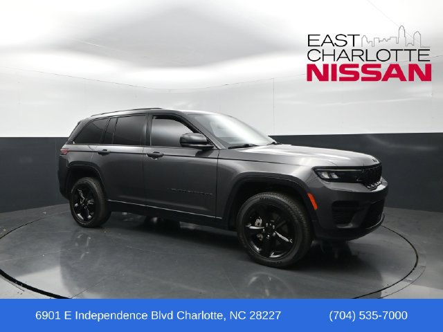 Used 2023 Jeep Grand Cherokee Altitude