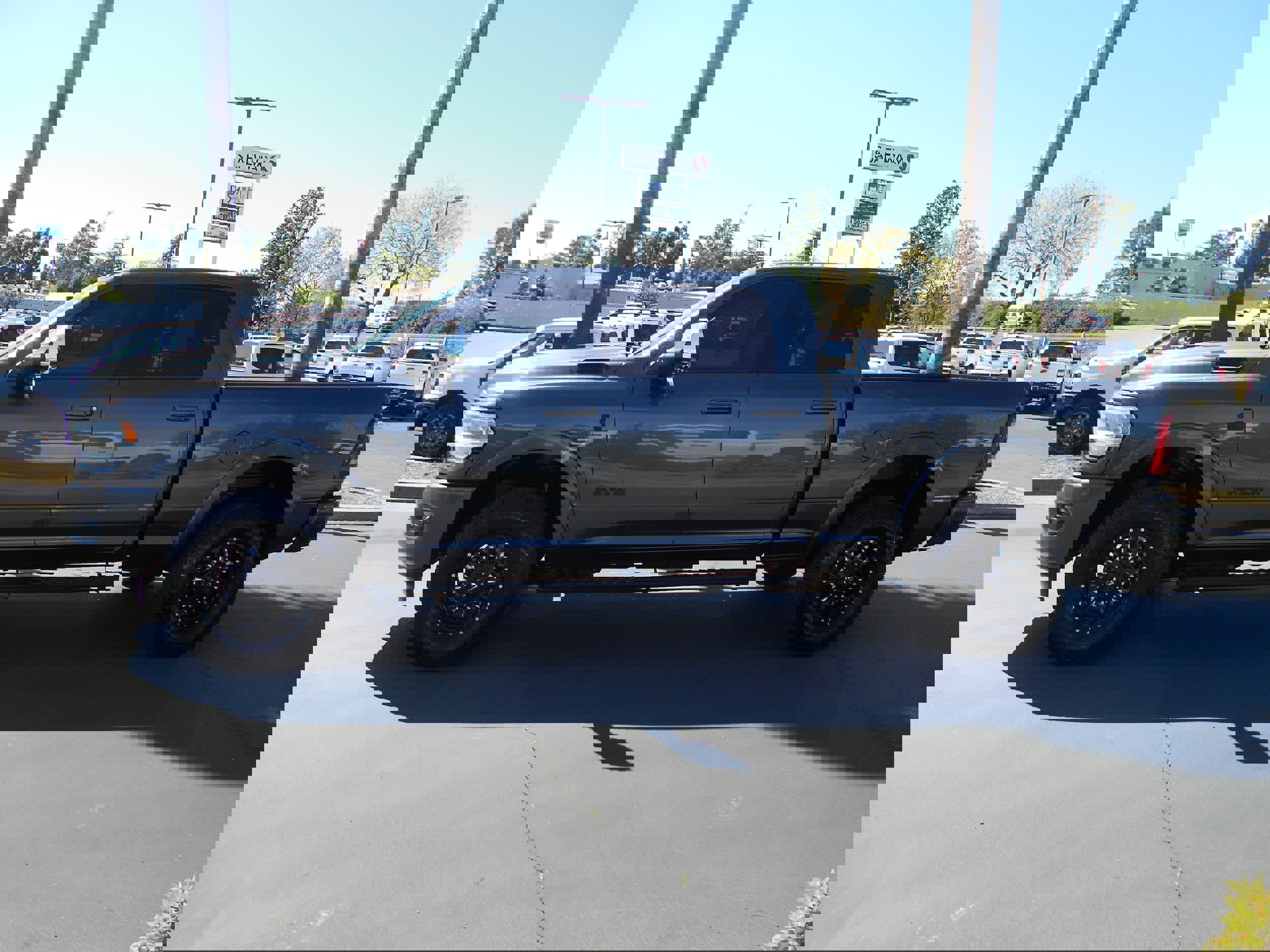 Used 2020 RAM 2500 Laramie image 2