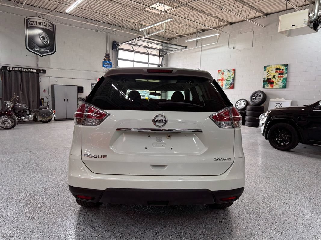 Used 2016 Nissan Rogue SV AWD/4WD image 4