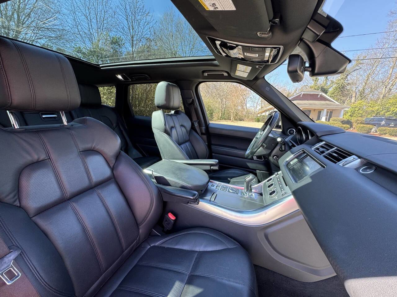 Used 2016 Land Rover Range Rover Sport SE image 16